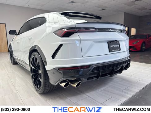 Used 2020 Lamborghini Urus image 23