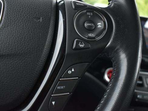 Used 2017 Honda Pilot Touring image 25