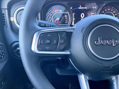 Certified 2025 Jeep Wrangler Sahara w/ Safety Group image 22