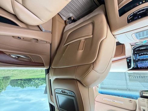 Used 2016 Cadillac Escalade Platinum AWD/4WD image 19