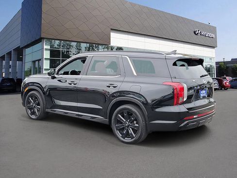 Used 2024 Hyundai Palisade XRT FWD image 4