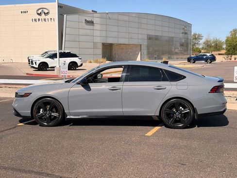 Used 2023 Honda Accord Sport image 3
