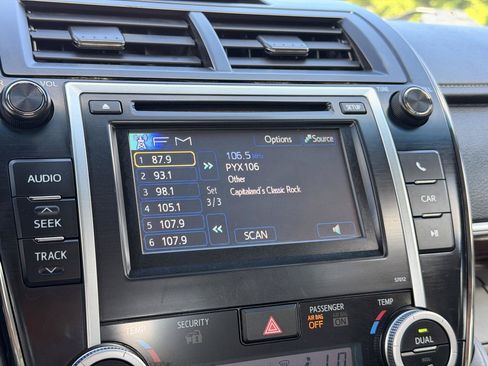 Used 2012 Toyota Camry XLE FWD image 20