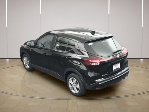 Used 2025 Nissan Kicks Play S FWD image 33