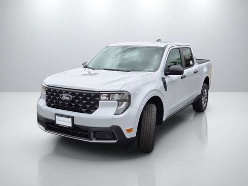 New 2026 Ford Maverick XLT FWD image 8