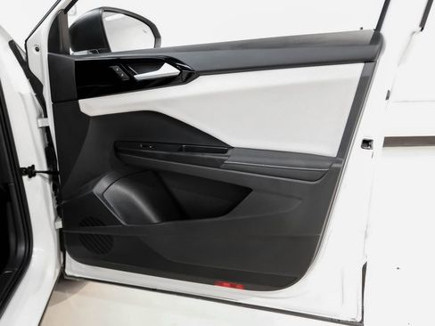 Used 2025 Volkswagen Taos S FWD image 43