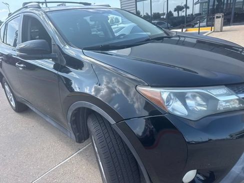 Used 2013 Toyota RAV4 XLE FWD image 3