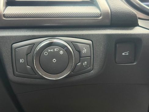 Used 2020 Ford Fusion SE w/ Equipment Group 151A image 19