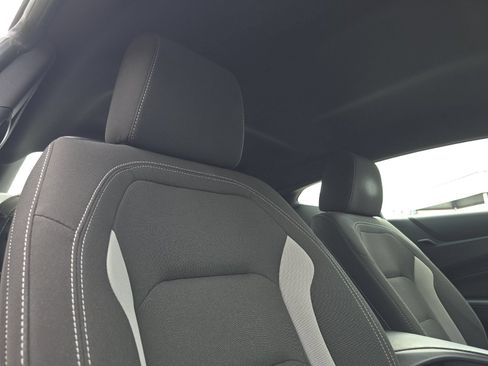 Used 2018 Chevrolet Camaro LT RWD image 15