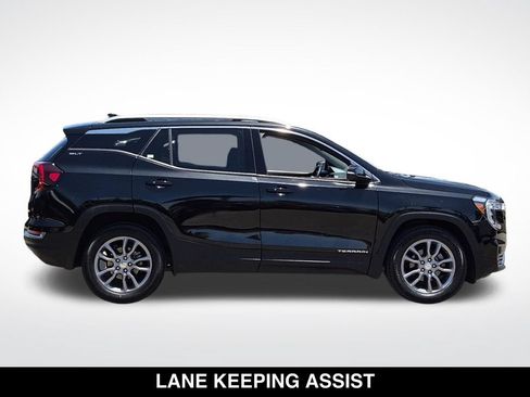 Used 2024 GMC Terrain SLT FWD image 6