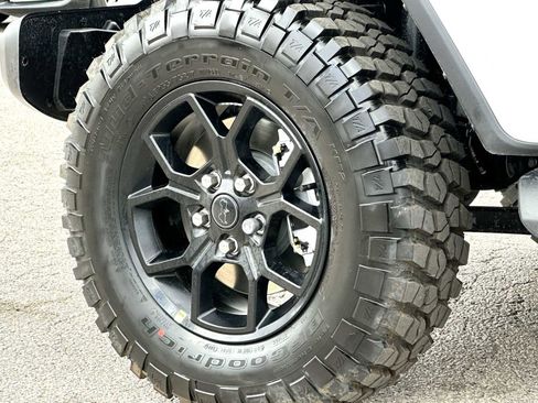 New 2026 Jeep Gladiator Sport image 11