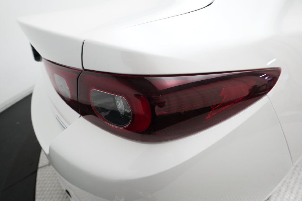 Used 2024 MAZDA MAZDA3 s FWD image 30