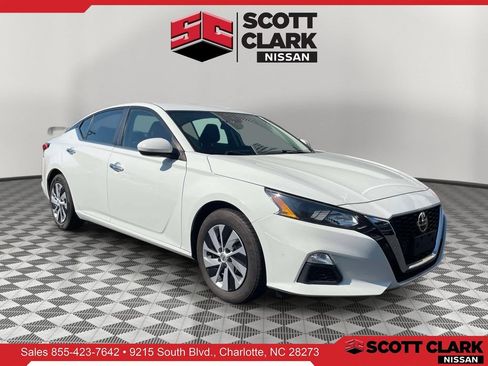 Used 2022 Nissan Altima 2.5 S FWD image 1