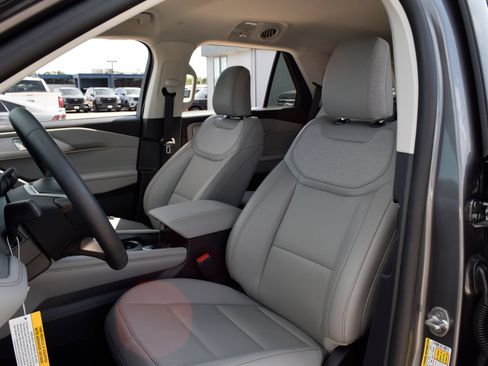 New 2026 Ford Explorer Active w/ Active Comfort Package RWD image 16
