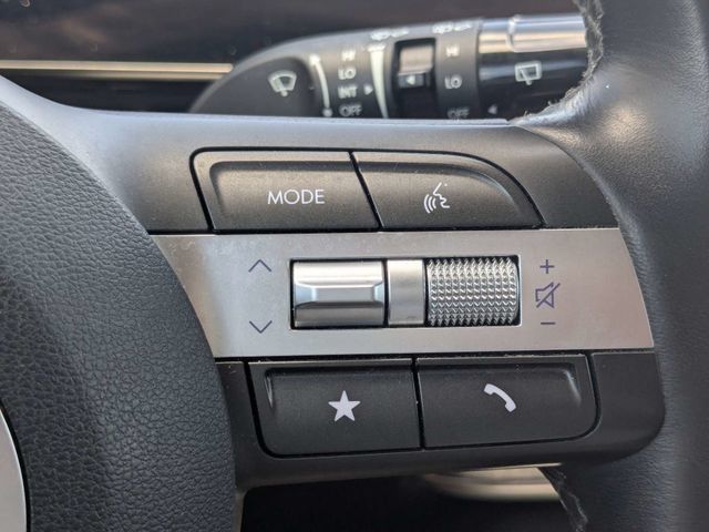 Used 2025 Hyundai Kona SEL AWD/4WD image 24