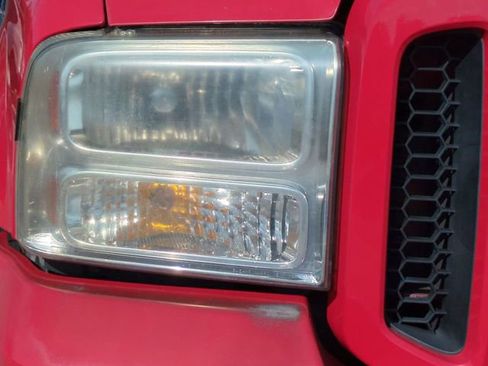 Used 2006 Ford F250 XLT RWD image 10
