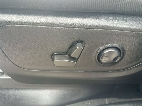 Used 2022 RAM 1500 Big Horn AWD/4WD image 14