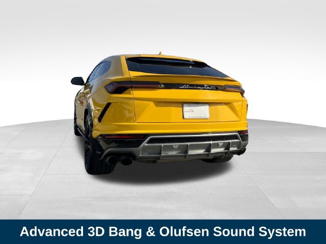 Used 2020 Lamborghini Urus AWD/4WD image 3