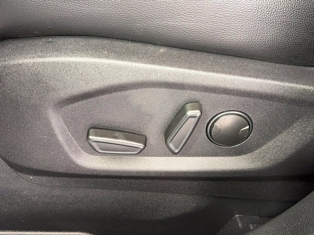 Used 2024 Ford Edge Titanium AWD/4WD image 16