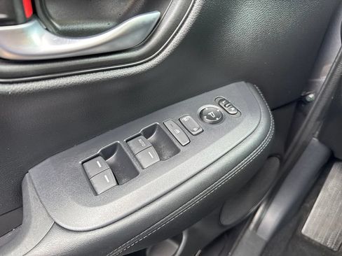 Certified 2024 Honda HR-V LX image 23