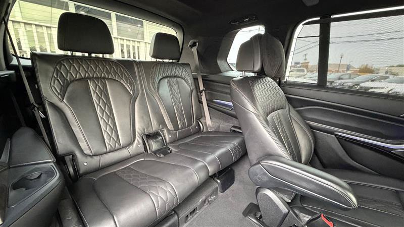 Used 2019 BMW X7 xDrive50i w/ Dynamic Handling Package AWD/4WD image 44