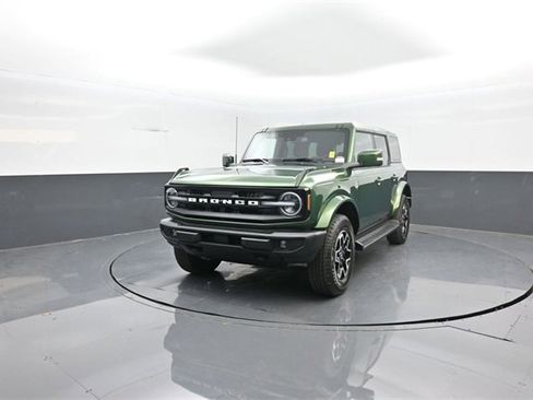 Certified 2025 Ford Bronco Outer Banks image 3