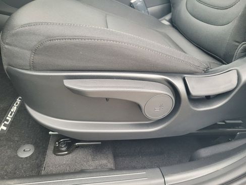 New 2026 Hyundai Tucson SE image 13