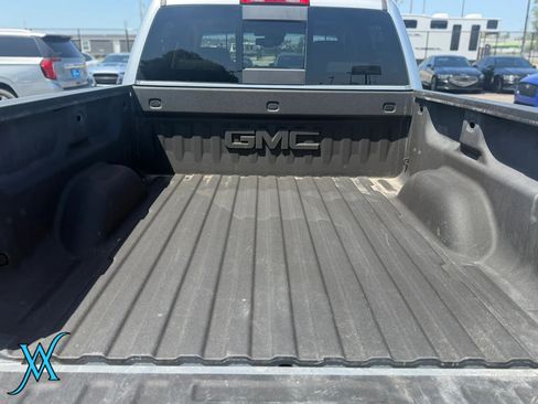 Used 2018 GMC Sierra 1500 SLT AWD/4WD image 41