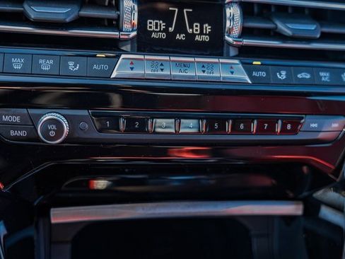 Used 2022 BMW M850i xDrive M850i xDrive image 24