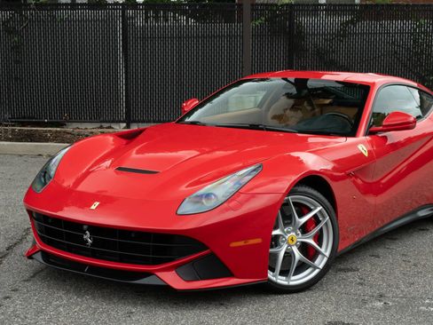 Used 2017 Ferrari F12 Berlinetta RWD image 37