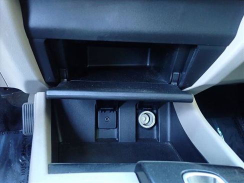 Used 2013 Honda Civic Hybrid Sedan image 20