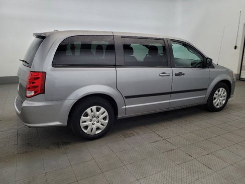 Used 2018 Dodge Grand Caravan SE w/ UConnect Hands-Free Group FWD image 10
