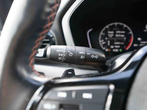 Used 2025 Honda Pilot TrailSport image 13