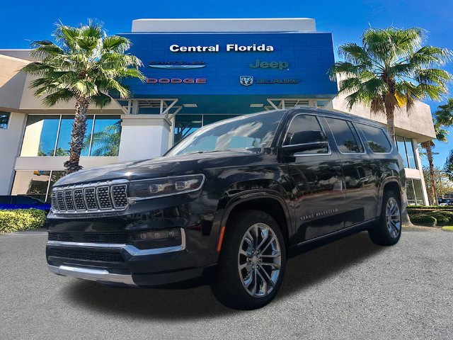 Used 2023 Jeep Grand Wagoneer L Series II AWD/4WD image 9