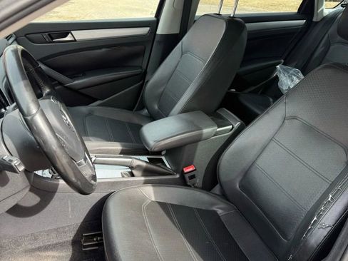 Used 2012 Volkswagen Passat 2.5 SE FWD image 10