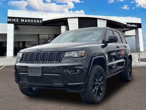 Used 2021 Jeep Grand Cherokee Laredo X AWD/4WD image 1