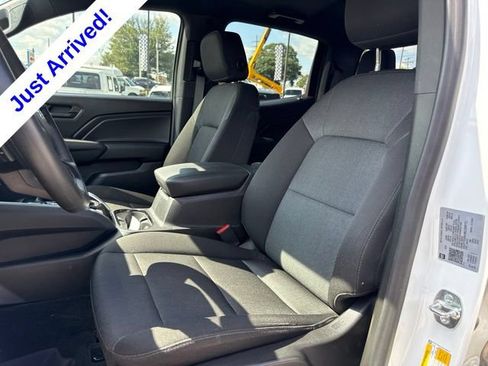 Used 2024 Chevrolet Colorado Trail Boss w/ Technology Package AWD/4WD image 9