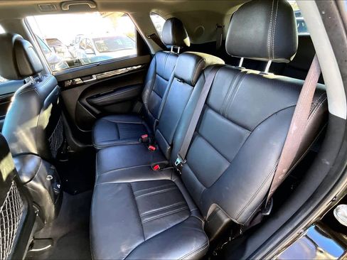 Used 2014 Kia Sorento SX w/ 3rd Row Package image 20