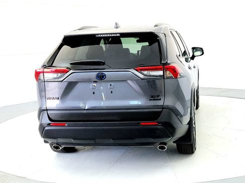 Used 2023 Toyota RAV4 XLE Premium AWD/4WD image 5
