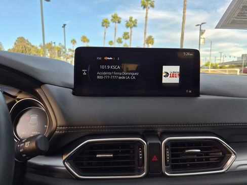 Used 2025 MAZDA CX-5 AWD 2.5 S w/ Preferred Package image 17