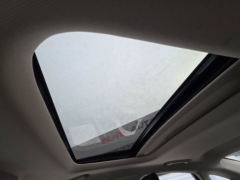 Used 2020 Ford Fusion SEL image 24