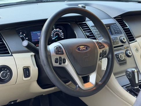Used 2019 Ford Taurus SE FWD image 17
