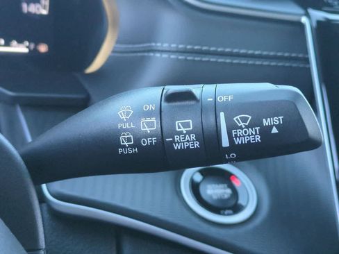 New 2025 Jeep Grand Cherokee Laredo w/ Luxury Tech Group I RWD image 26