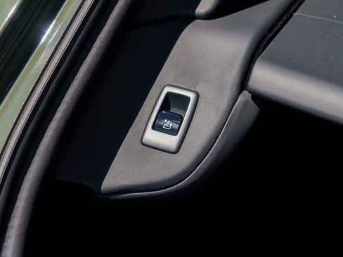 Used 2025 Rolls-Royce Cullinan Black Badge AWD/4WD image 26
