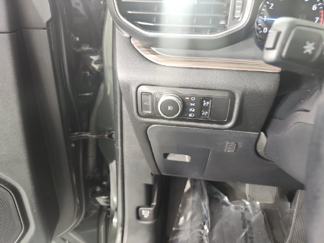 Used 2022 Ford Explorer Limited w/ Limited Technology Package AWD/4WD image 15