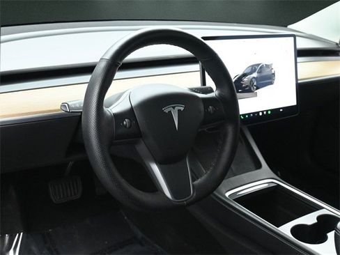 Used 2022 Tesla Model 3 Long Range image 23