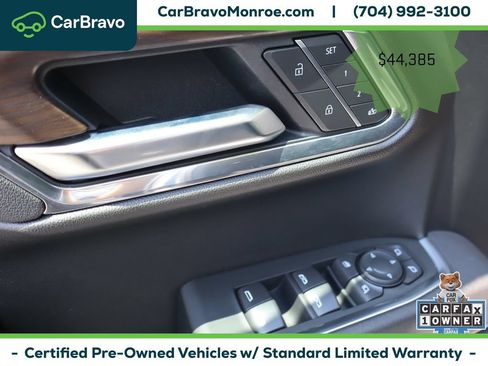 Certified 2025 GMC Sierra 1500 SLT AWD/4WD image 16