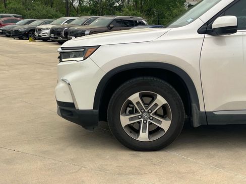 Used 2024 Honda Pilot EX-L image 8