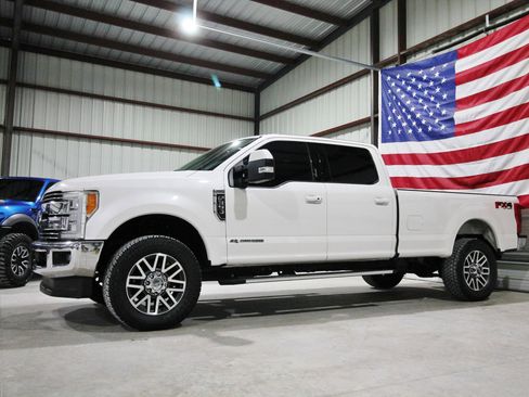 Used 2017 Ford F350 Lariat w/ Lariat Ultimate Package image 4