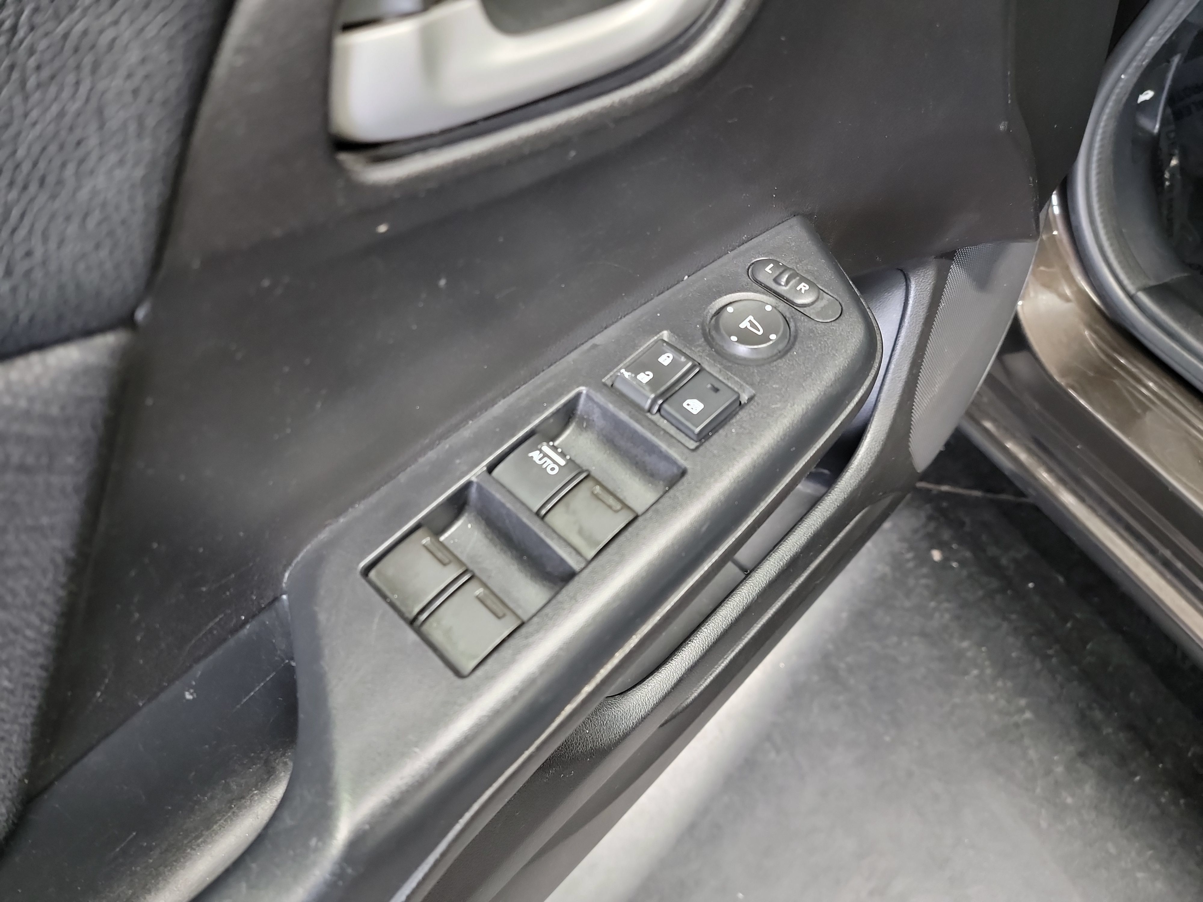 Used 2013 Honda Civic LX image 14